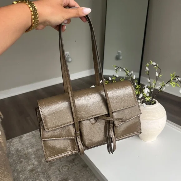 Zara Brown Shoulder Bag with Structured Design and Tassel Detail. New - Picture 1 of 5